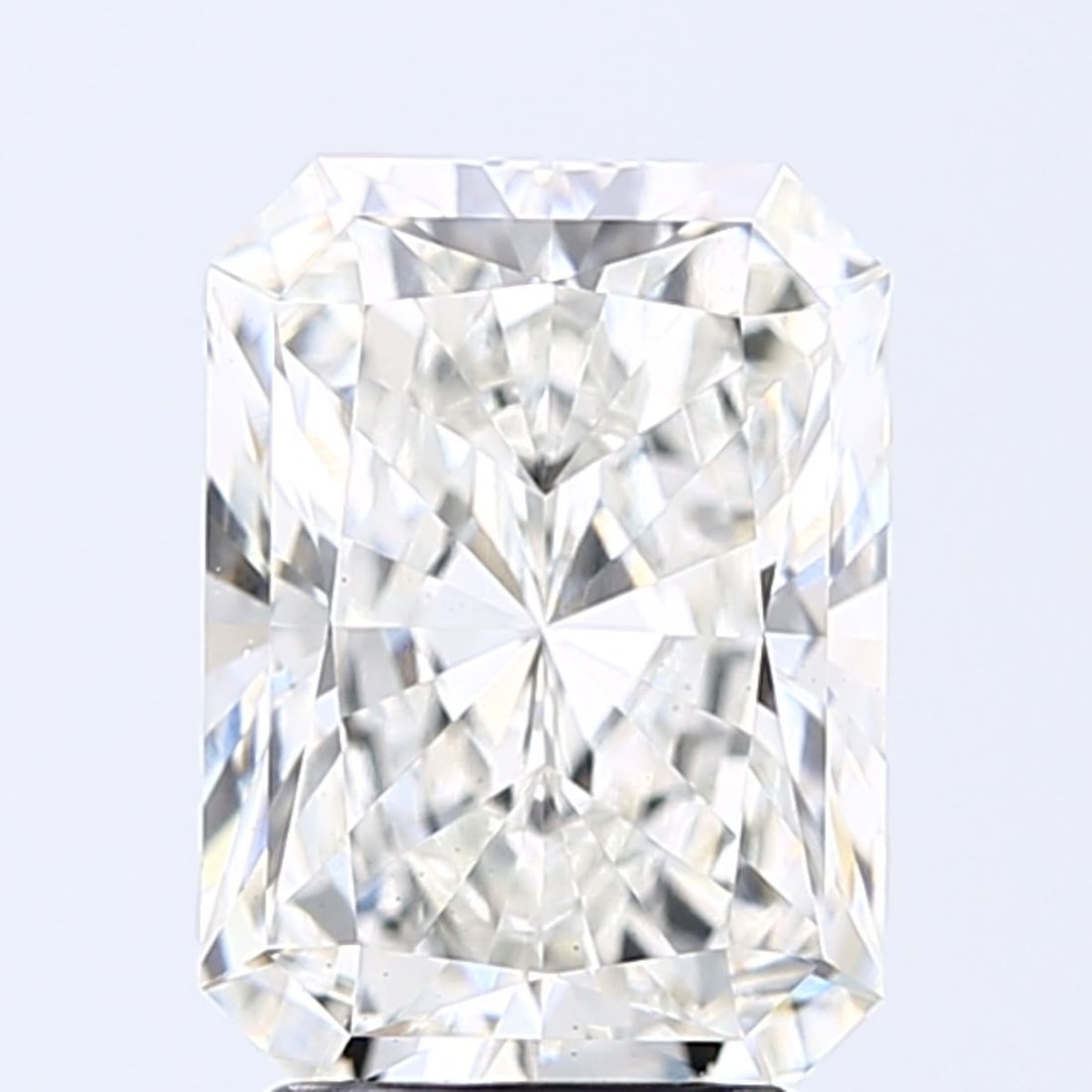 Loose Diamond - RADIANT 3.02ct G VS1: Loose Diamond - RADIANT 3.02ct G VS1 Source: This is a real non-mined Diamond that has been grown in a lab Shape: RADIANT Carats: 3.02 Color: G Clarity: VS1 Certification: IGI Video: