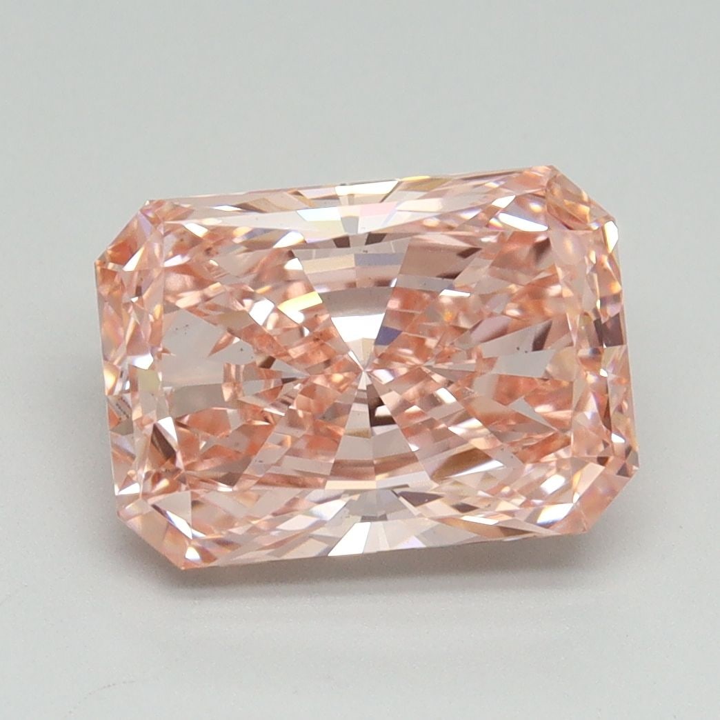 Loose Diamond - RADIANT 3.19ct Fancy Vivid Pink VS1: Loose Diamond - RADIANT 3.19ct Fancy Vivid Pink VS1 Source: This is a real non-mined Diamond that has been grown in a lab Shape: RADIANT Carats: 3.19 Color: Fancy Vivid Pink Certification: IGI Video: