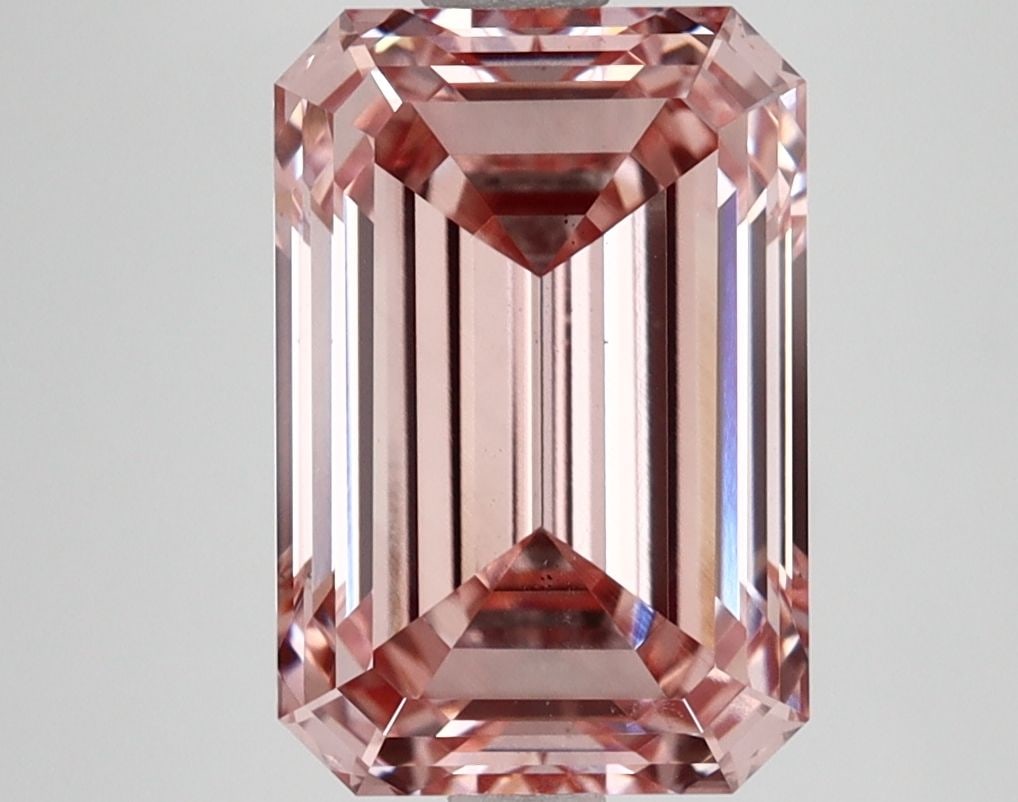 Loose Diamond - EMERALD 3.91ct Fancy Intense Pink VS1: Loose Diamond - EMERALD 3.91ct Fancy Intense Pink VS1 Source: This is a real non-mined Diamond that has been grown in a lab Shape: EMERALD Carats: 3.91 Color: Fancy Intense Pink Certification: IGI Vid