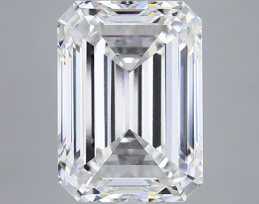 Loose Diamond - EMERALD 10.53ct F VVS2: Loose Diamond - EMERALD 10.53ct F VVS2 Source: This is a real non-mined Diamond that has been grown in a lab Shape: EMERALD Carats: 10.53 Color: F Clarity: VVS2 Certification: IGI Video: