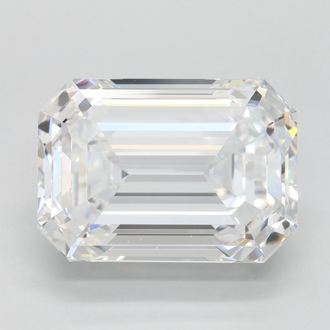 Loose Diamond - EMERALD 5.28ct D VVS1: Loose Diamond - EMERALD 5.28ct D VVS1 Source: This is a real non-mined Diamond that has been grown in a lab Shape: EMERALD Carats: 5.28 Color: D Clarity: VVS1 Certification: IGI Video: