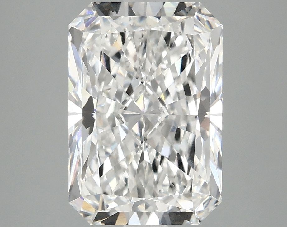 Loose Diamond - RADIANT 3.09ct E VS1: Loose Diamond - RADIANT 3.09ct E VS1 Source: This is a real non-mined Diamond that has been grown in a lab Shape: RADIANT Carats: 3.09 Color: E Clarity: VS1 Certification: IGI Video: