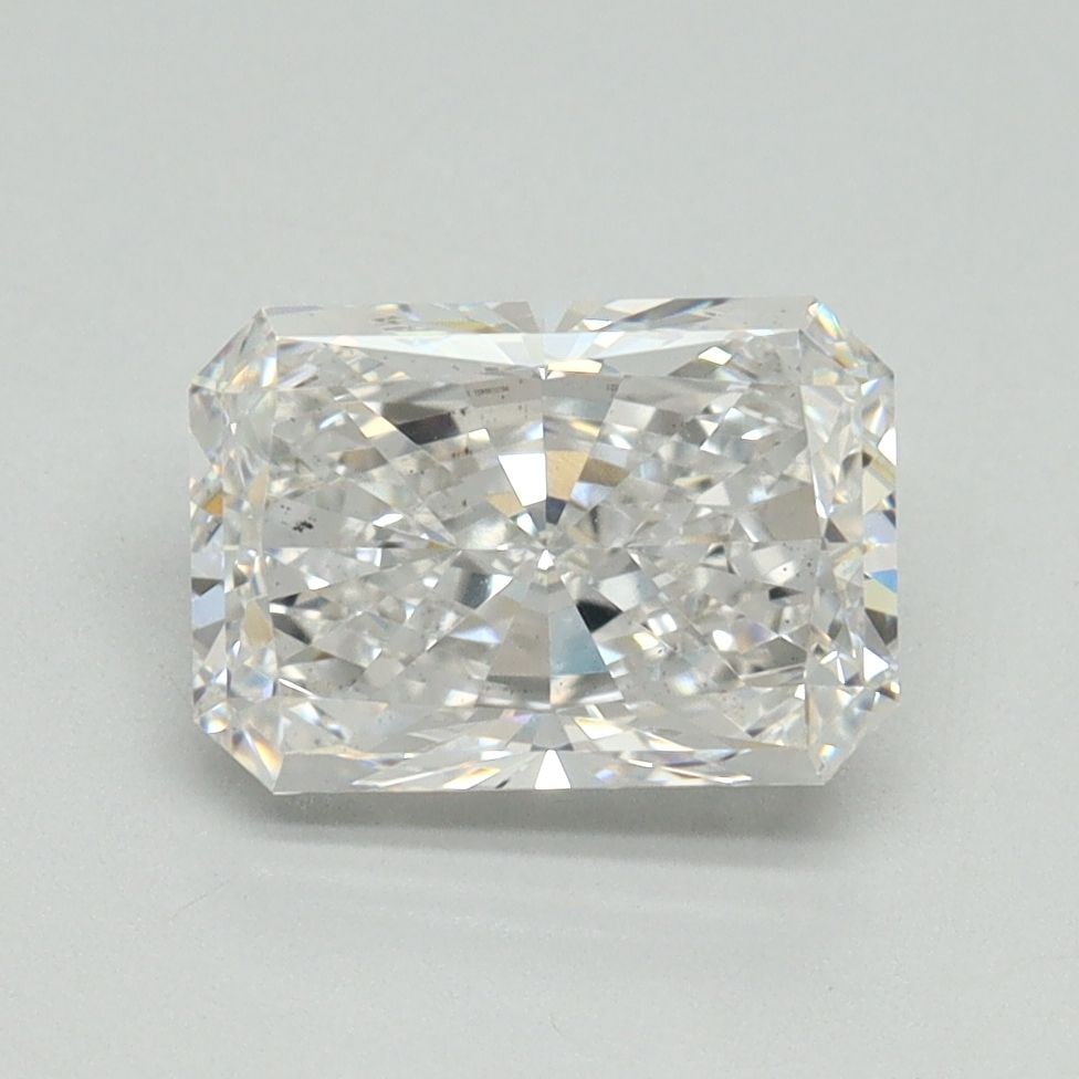 Loose Diamond - RADIANT 2.06ct F VS2: Loose Diamond - RADIANT 2.06ct F VS2 Source: This is a real non-mined Diamond that has been grown in a lab Shape: RADIANT Carats: 2.06 Color: F Clarity: VS2 Certification: GSI Video: