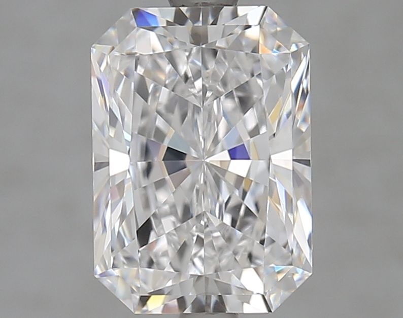 Loose Diamond - RADIANT 2.84ct D VVS2: Loose Diamond - RADIANT 2.84ct D VVS2 Source: This is a real non-mined Diamond that has been grown in a lab Shape: RADIANT Carats: 2.84 Color: D Clarity: VVS2 Certification: GIA Video: