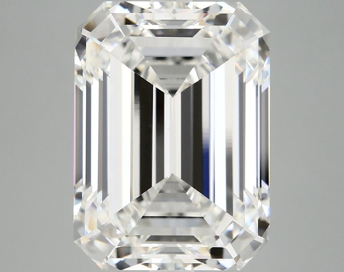 Loose Diamond - EMERALD 7.98ct E VVS2: Loose Diamond - EMERALD 7.98ct E VVS2 Source: This is a real non-mined Diamond that has been grown in a lab Shape: EMERALD Carats: 7.98 Color: E Clarity: VVS2 Certification: IGI Video:
