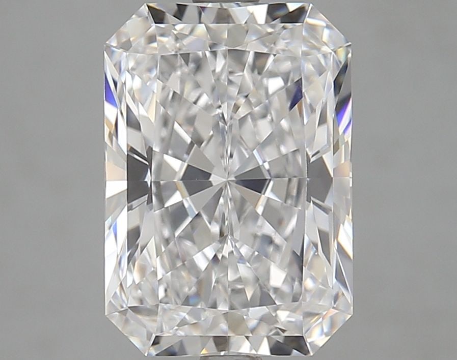 Loose Diamond - RADIANT 4.01ct D VVS2: Loose Diamond - RADIANT 4.01ct D VVS2 Source: This is a real non-mined Diamond that has been grown in a lab Shape: RADIANT Carats: 4.01 Color: D Clarity: VVS2 Certification: IGI Video: