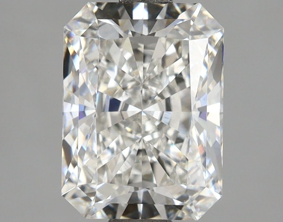 Loose Diamond - RADIANT 2.57ct G VS1: Loose Diamond - RADIANT 2.57ct G VS1 Source: This is a real non-mined Diamond that has been grown in a lab Shape: RADIANT Carats: 2.57 Color: G Clarity: VS1 Certification: IGI Video: