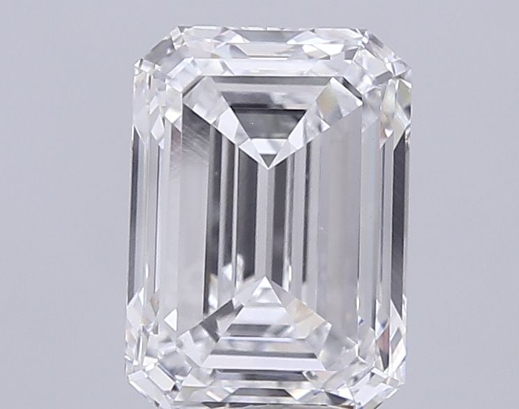 Loose Diamond - EMERALD 6.52ct D VS1: Loose Diamond - EMERALD 6.52ct D VS1 Source: This is a real non-mined Diamond that has been grown in a lab Shape: EMERALD Carats: 6.52 Color: D Clarity: VS1 Certification: IGI Additional images availa