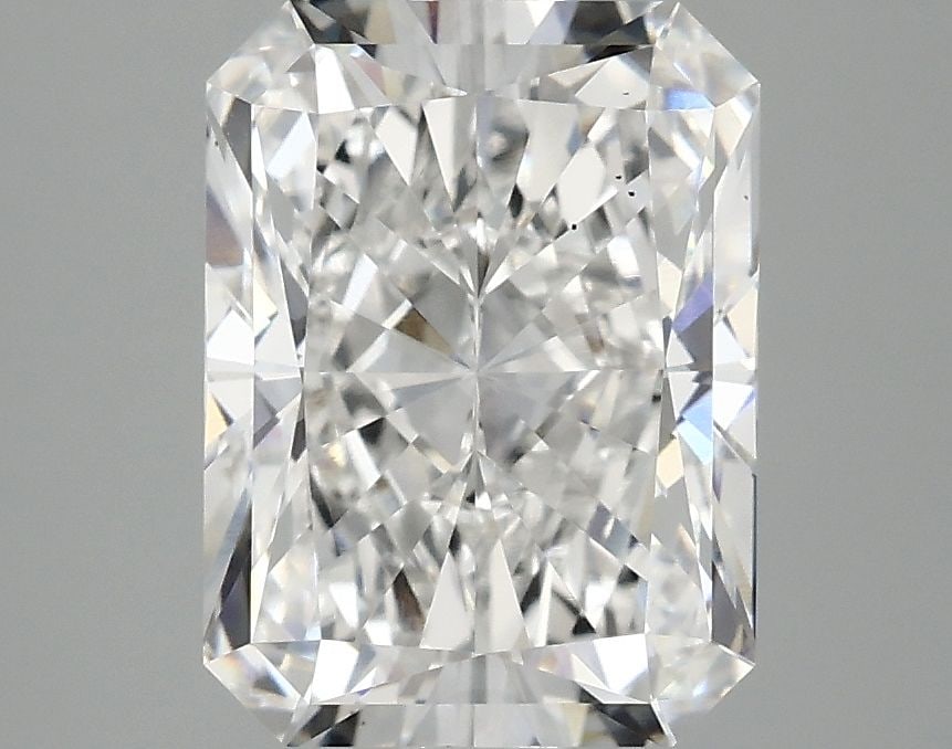 Loose Diamond - RADIANT 2.99ct E VS2: Loose Diamond - RADIANT 2.99ct E VS2 Source: This is a real non-mined Diamond that has been grown in a lab Shape: RADIANT Carats: 2.99 Color: E Clarity: VS2 Certification: IGI Video: