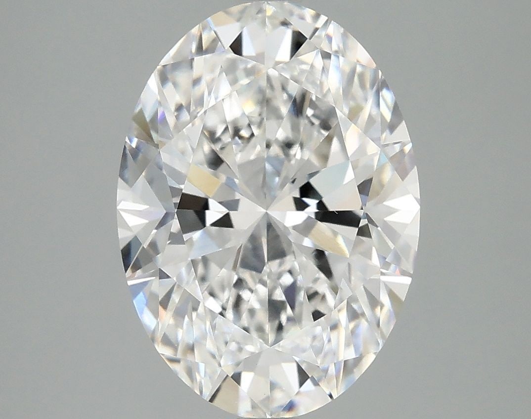 Loose Diamond - OVAL 4.08ct E VVS2: Loose Diamond - OVAL 4.08ct E VVS2 Source: This is a real non-mined Diamond that has been grown in a lab Shape: OVAL Carats: 4.08 Color: E Clarity: VVS2 Certification: IGI Video:
