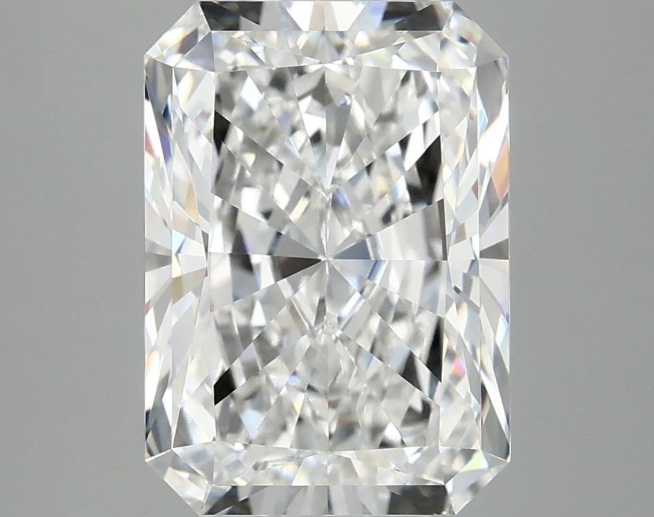 Loose Diamond - RADIANT 4.01ct E VVS2: Loose Diamond - RADIANT 4.01ct E VVS2 Source: This is a real non-mined Diamond that has been grown in a lab Shape: RADIANT Carats: 4.01 Color: E Clarity: VVS2 Certification: IGI Video: