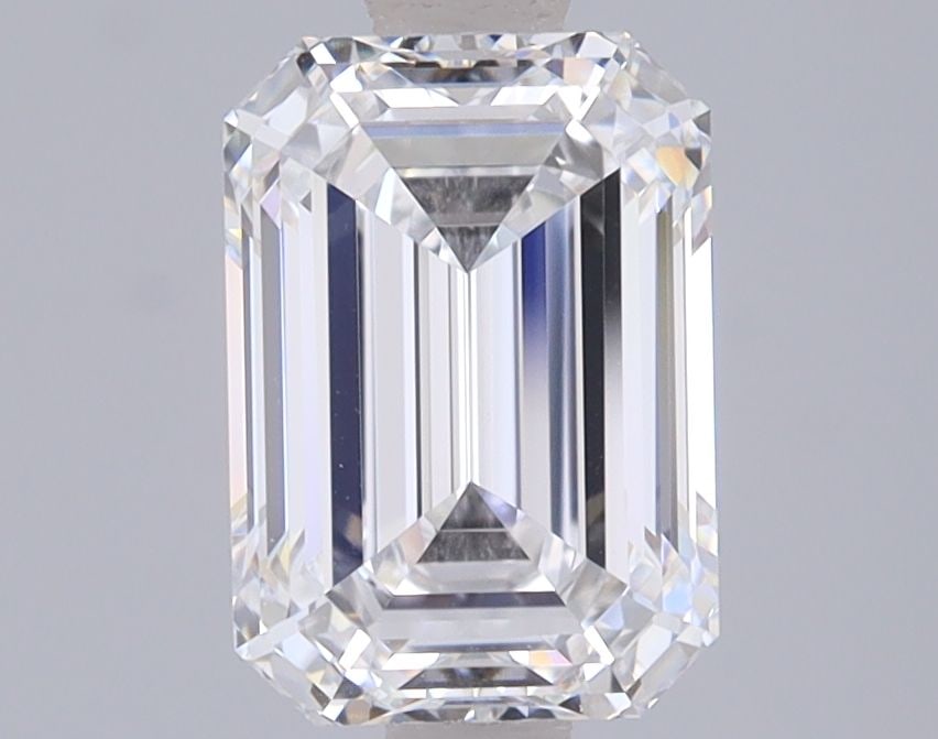 Loose Diamond - EMERALD 2.0ct D IF: Loose Diamond - EMERALD 2.0ct D IF Source: This is a real non-mined Diamond that has been grown in a lab Shape: EMERALD Carats: 2.0 Color: D Clarity: IF Certification: IGI Video: