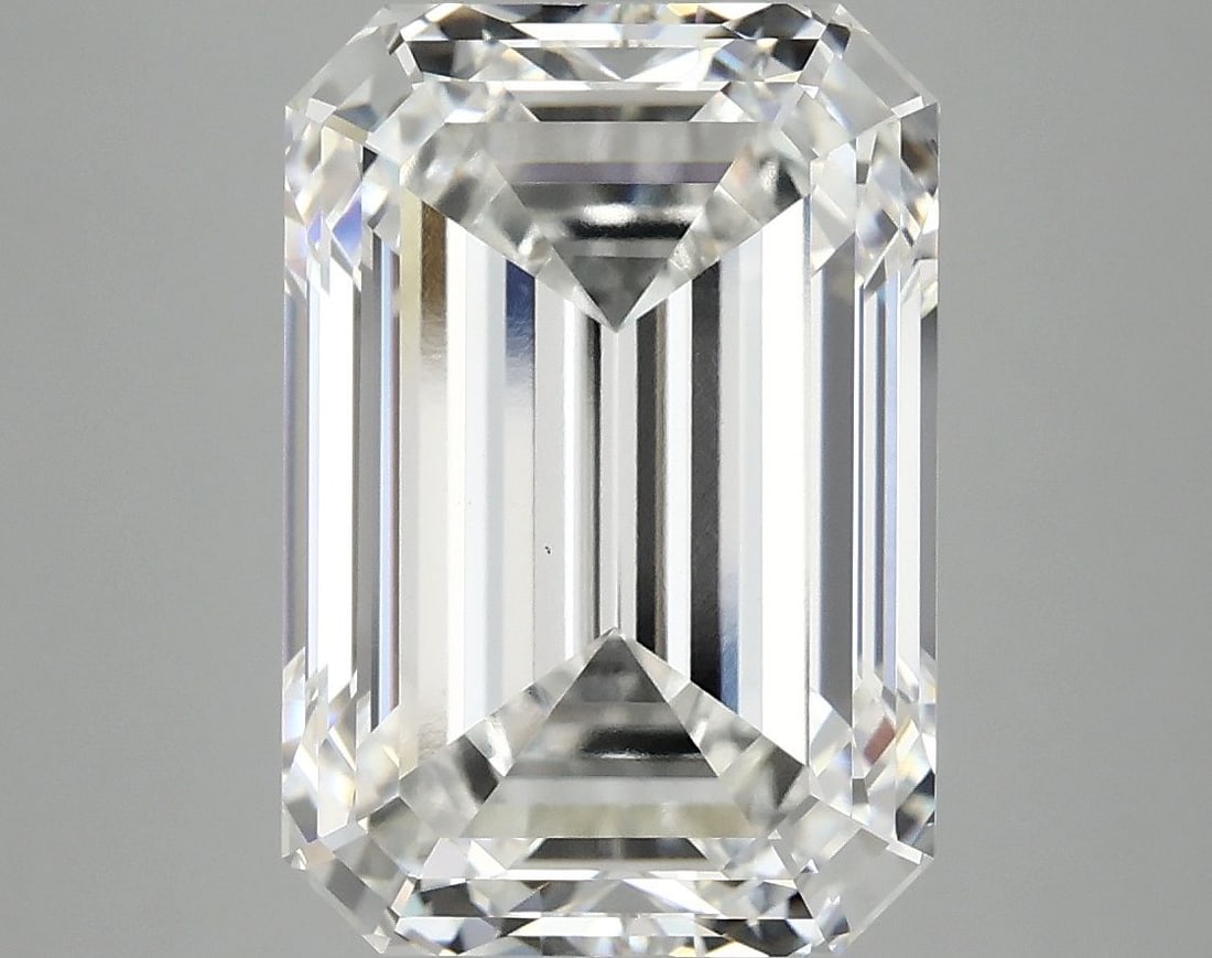 Loose Diamond - EMERALD 7.29ct F VVS2: Loose Diamond - EMERALD 7.29ct F VVS2 Source: This is a real non-mined Diamond that has been grown in a lab Shape: EMERALD Carats: 7.29 Color: F Clarity: VVS2 Certification: IGI Video: Video Link