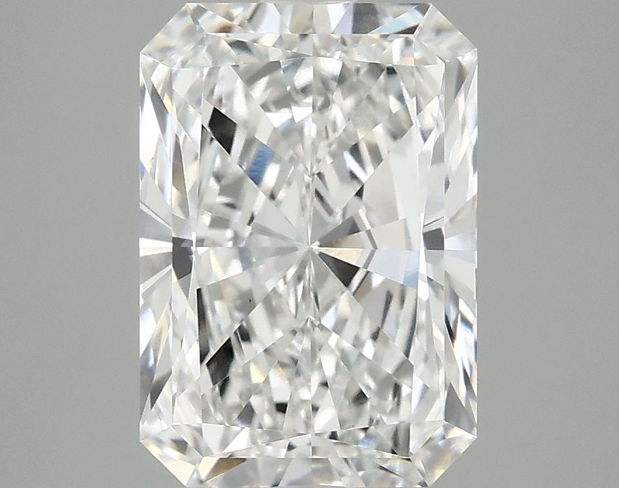 Loose Diamond - RADIANT 3.01ct E VS2: Loose Diamond - RADIANT 3.01ct E VS2 Source: This is a real non-mined Diamond that has been grown in a lab Shape: RADIANT Carats: 3.01 Color: E Clarity: VS2 Certification: IGI Video: