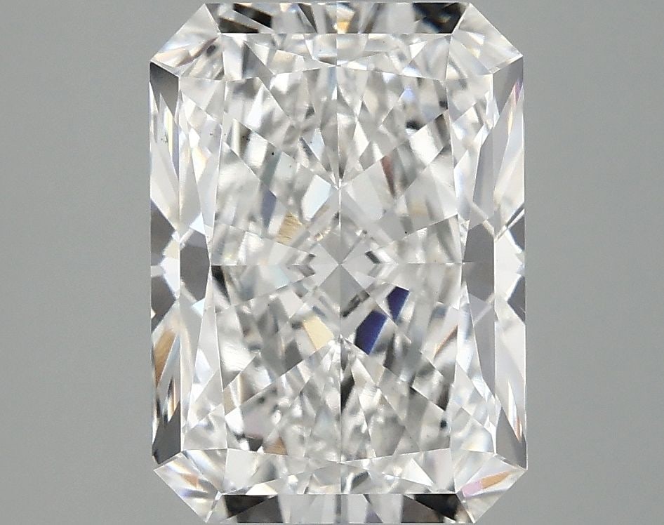 Loose Diamond - RADIANT 2.99ct E VS1: Loose Diamond - RADIANT 2.99ct E VS1 Source: This is a real non-mined Diamond that has been grown in a lab Shape: RADIANT Carats: 2.99 Color: E Clarity: VS1 Certification: IGI Video: