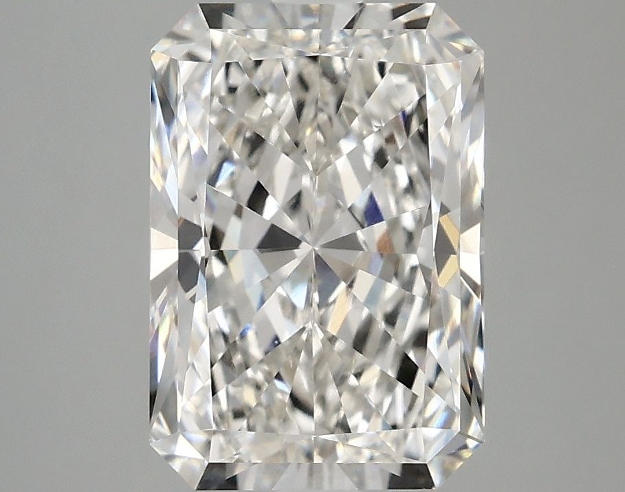 Loose Diamond - RADIANT 3.0ct G VS2: Loose Diamond - RADIANT 3.0ct G VS2 Source: This is a real non-mined Diamond that has been grown in a lab Shape: RADIANT Carats: 3.0 Color: G Clarity: VS2 Certification: IGI Video: