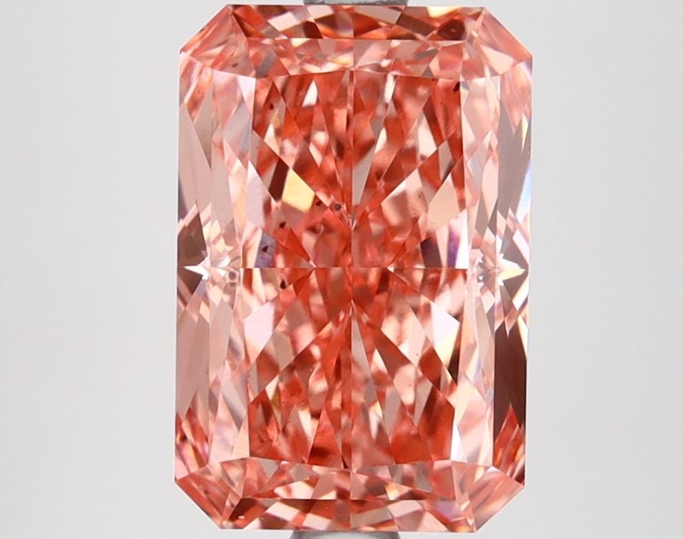 Loose Diamond - RADIANT 3.45ct Fancy Vivid Pink VS2: Loose Diamond - RADIANT 3.45ct Fancy Vivid Pink VS2 Source: This is a real non-mined Diamond that has been grown in a lab Shape: RADIANT Carats: 3.45 Color: Fancy Vivid Pink Certification: IGI Video: