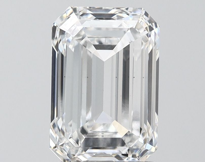 Loose Diamond - EMERALD 2.51ct E VS1: Loose Diamond - EMERALD 2.51ct E VS1 Source: This is a real non-mined Diamond that has been grown in a lab Shape: EMERALD Carats: 2.51 Color: E Clarity: VS1 Certification: IGI Video: