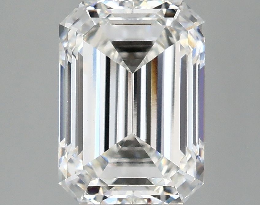 Loose Diamond - EMERALD 3.09ct E VVS2: Loose Diamond - EMERALD 3.09ct E VVS2 Source: This is a real non-mined Diamond that has been grown in a lab Shape: EMERALD Carats: 3.09 Color: E Clarity: VVS2 Certification: IGI Video: