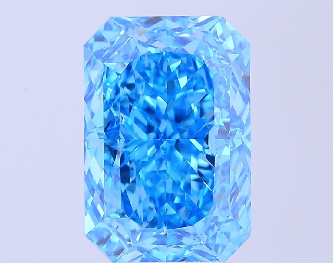 Loose Diamond - RADIANT 9.08ct Fancy Vivid Blue VS1: Loose Diamond - RADIANT 9.08ct Fancy Vivid Blue VS1 Source: This is a real non-mined Diamond that has been grown in a lab Shape: RADIANT Carats: 9.08 Color: Fancy Vivid Blue Certification: IGI Video: