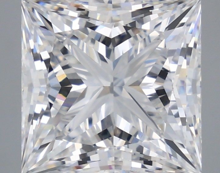 Loose Diamond - PRINCESS 4.54ct E VVS2: Loose Diamond - PRINCESS 4.54ct E VVS2 Source: This is a real non-mined Diamond that has been grown in a lab Shape: PRINCESS Carats: 4.54 Color: E Clarity: VVS2 Certification: IGI Video: