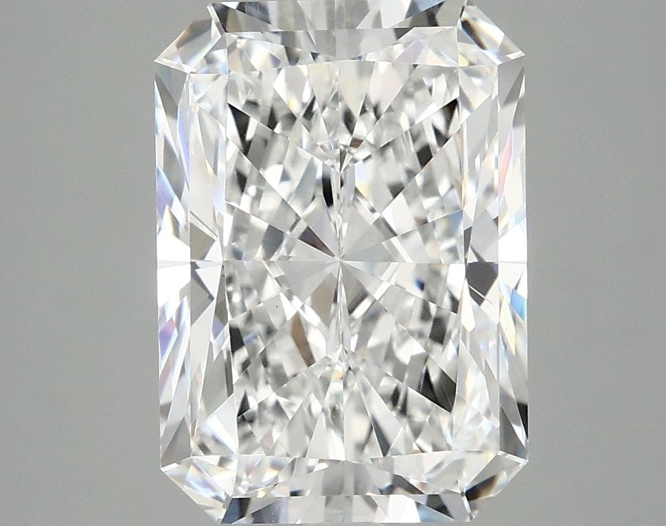 Loose Diamond - RADIANT 4.02ct E VS1: Loose Diamond - RADIANT 4.02ct E VS1 Source: This is a real non-mined Diamond that has been grown in a lab Shape: RADIANT Carats: 4.02 Color: E Clarity: VS1 Certification: IGI Video: