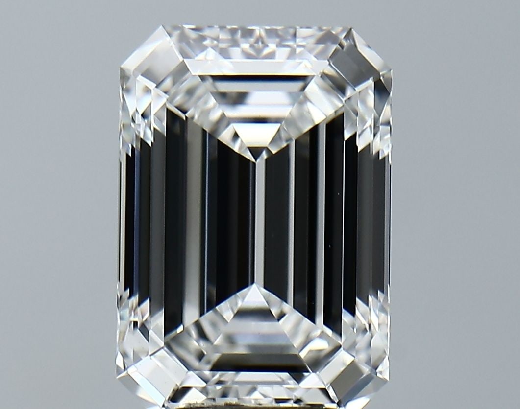 Loose Diamond - PRINCESS 3.31ct I VS1: Loose Diamond - PRINCESS 3.31ct I VS1 Source: This is a real non-mined Diamond that has been grown in a lab Shape: PRINCESS Carats: 3.31 Color: I Clarity: VS1 Certification: GIA Video: