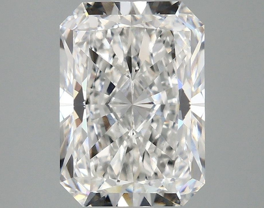 Loose Diamond - RADIANT 3.1ct E VS1: Loose Diamond - RADIANT 3.1ct E VS1 Source: This is a real non-mined Diamond that has been grown in a lab Shape: RADIANT Carats: 3.1 Color: E Clarity: VS1 Certification: IGI Video: