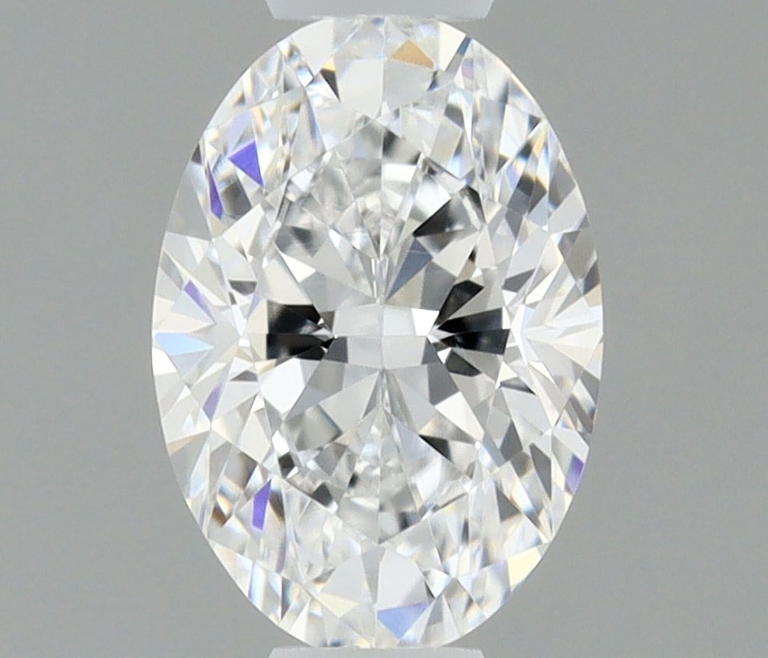 Loose Diamond - OVAL 0.32ct D VS1: Loose Diamond - OVAL 0.32ct D VS1 Source: This is a real non-mined Diamond that has been grown in a lab Shape: OVAL Carats: 0.32 Color: D Clarity: VS1 Certification: NONE Video: