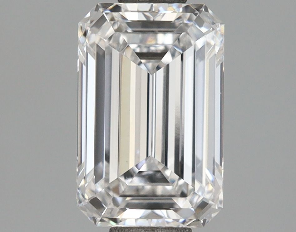 Loose Diamond - EMERALD 1.57ct D VVS1: Loose Diamond - EMERALD 1.57ct D VVS1 Source: This is a real non-mined Diamond that has been grown in a lab Shape: EMERALD Carats: 1.57 Color: D Clarity: VVS1 Certification: IGI Video: Video Link