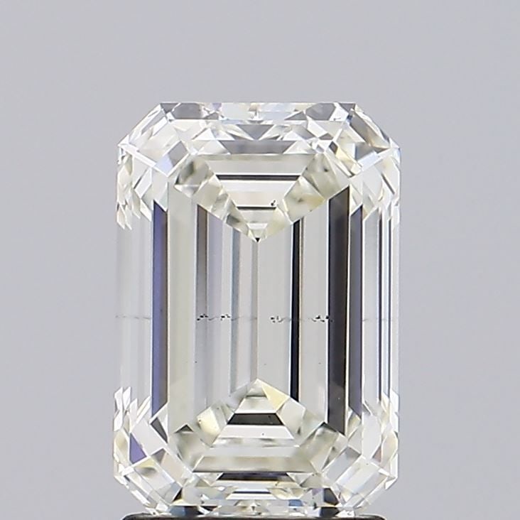 Loose Diamond - EMERALD 2.4ct I VS2: Loose Diamond - EMERALD 2.4ct I VS2 Source: This is a real non-mined Diamond that has been grown in a lab Shape: EMERALD Carats: 2.4 Color: I Clarity: VS2 Certification: IGI Video: