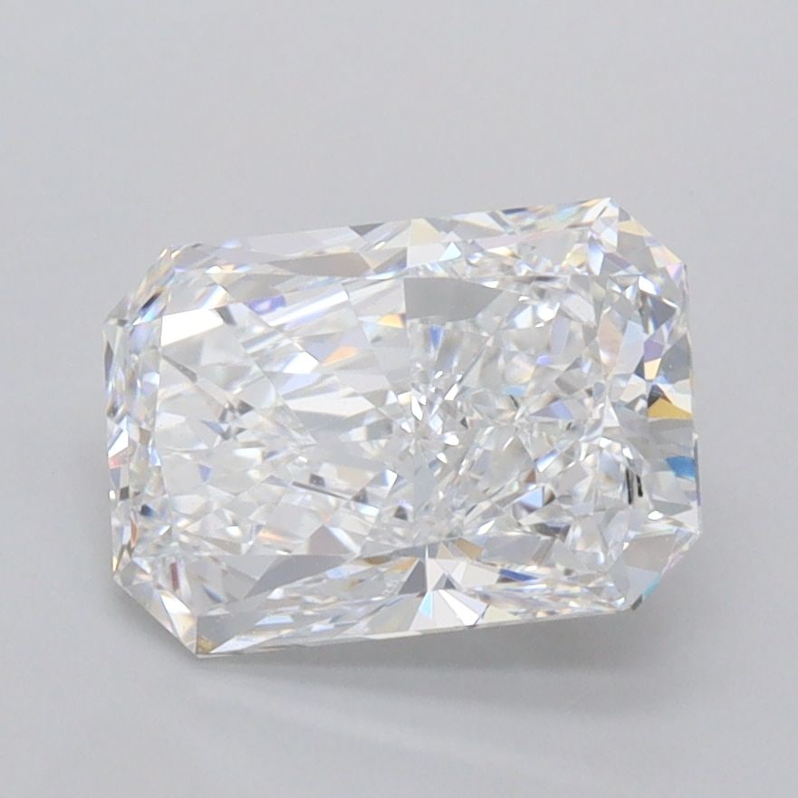 Loose Diamond - RADIANT 2.02ct D VVS1: Loose Diamond - RADIANT 2.02ct D VVS1 Source: This is a real non-mined Diamond that has been grown in a lab Shape: RADIANT Carats: 2.02 Color: D Clarity: VVS1 Certification: IGI Video: