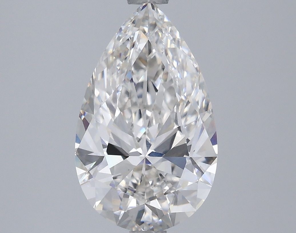 Loose Diamond - PEAR 2.5ct G VVS1: Loose Diamond - PEAR 2.5ct G VVS1 Source: This is a real non-mined Diamond that has been grown in a lab Shape: PEAR Carats: 2.5 Color: G Clarity: VVS1 Certification: IGI Video: