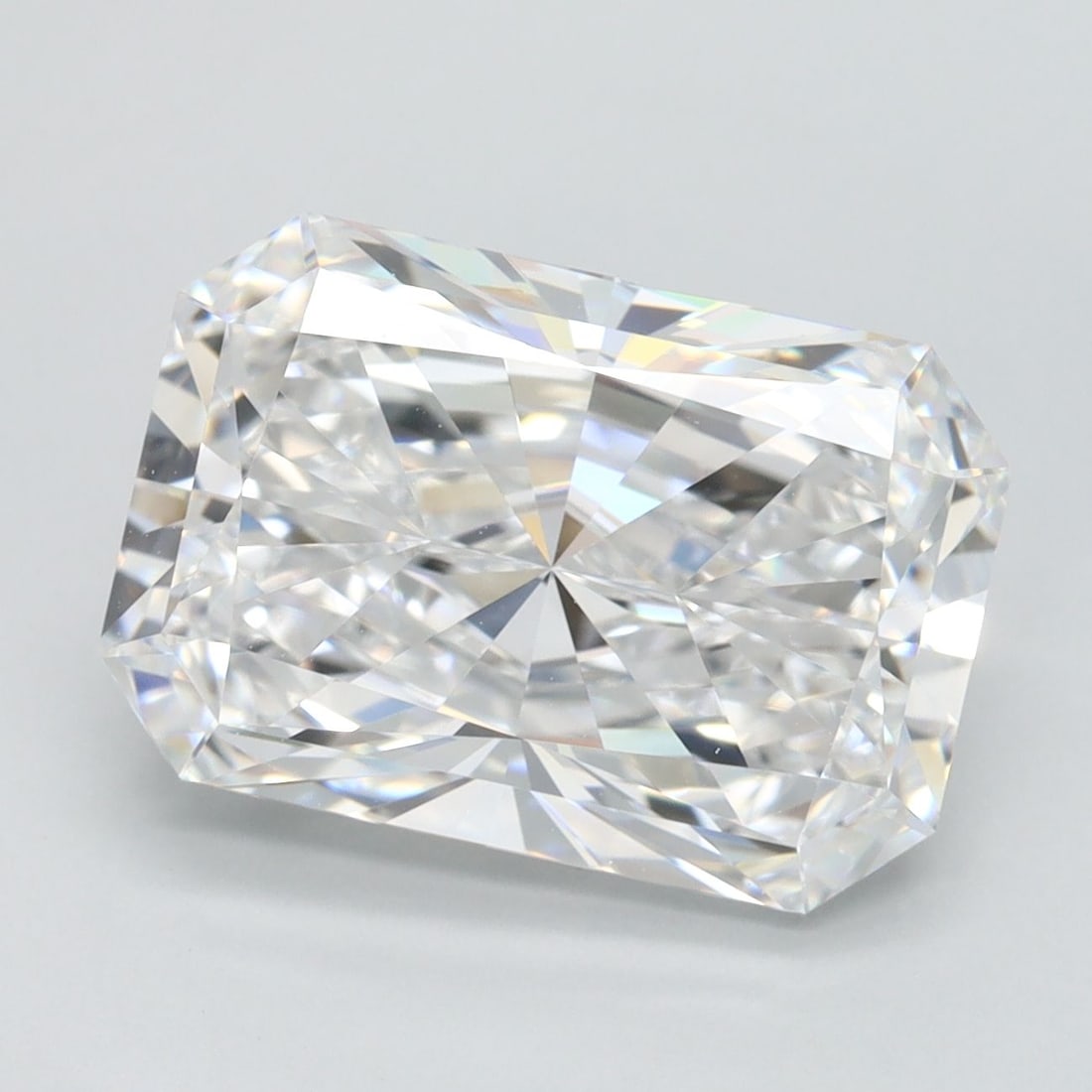 Loose Diamond - RADIANT 4.61ct D FL: Loose Diamond - RADIANT 4.61ct D FL Source: This is a real non-mined Diamond that has been grown in a lab Shape: RADIANT Carats: 4.61 Color: D Clarity: FL Certification: IGI Video: