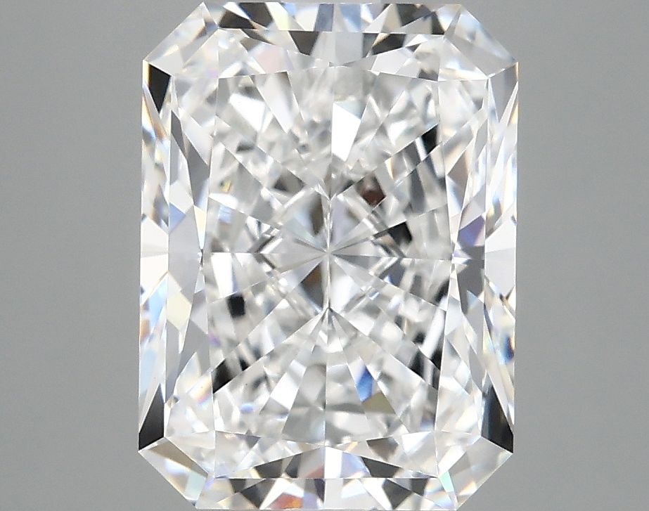 Loose Diamond - RADIANT 4.07ct D VVS2: Loose Diamond - RADIANT 4.07ct D VVS2 Source: This is a real non-mined Diamond that has been grown in a lab Shape: RADIANT Carats: 4.07 Color: D Clarity: VVS2 Certification: IGI Video: Video Link