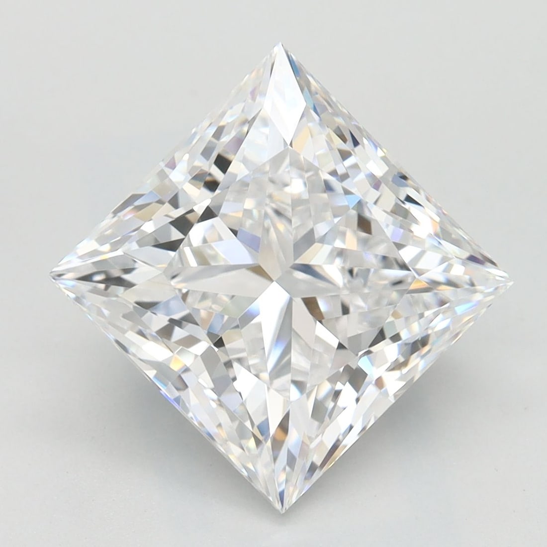 Loose Diamond - PRINCESS 4.29ct D VVS2: Loose Diamond - PRINCESS 4.29ct D VVS2 Source: This is a real non-mined Diamond that has been grown in a lab Shape: PRINCESS Carats: 4.29 Color: D Clarity: VVS2 Certification: GIA Video: