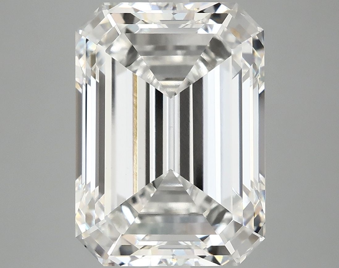 Loose Diamond - EMERALD 6.86ct F VVS2: Loose Diamond - EMERALD 6.86ct F VVS2 Source: This is a real non-mined Diamond that has been grown in a lab Shape: EMERALD Carats: 6.86 Color: F Clarity: VVS2 Certification: IGI Video: