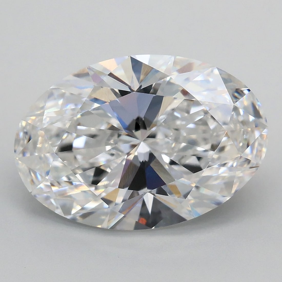 Loose Diamond - OVAL 5.04ct D VVS2: Loose Diamond - OVAL 5.04ct D VVS2 Source: This is a real non-mined Diamond that has been grown in a lab Shape: OVAL Carats: 5.04 Color: D Clarity: VVS2 Certification: IGI Video:
