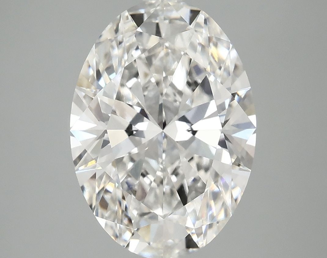 Loose Diamond - OVAL 4.02ct E VVS2: Loose Diamond - OVAL 4.02ct E VVS2 Source: This is a real non-mined Diamond that has been grown in a lab Shape: OVAL Carats: 4.02 Color: E Clarity: VVS2 Certification: IGI Video: