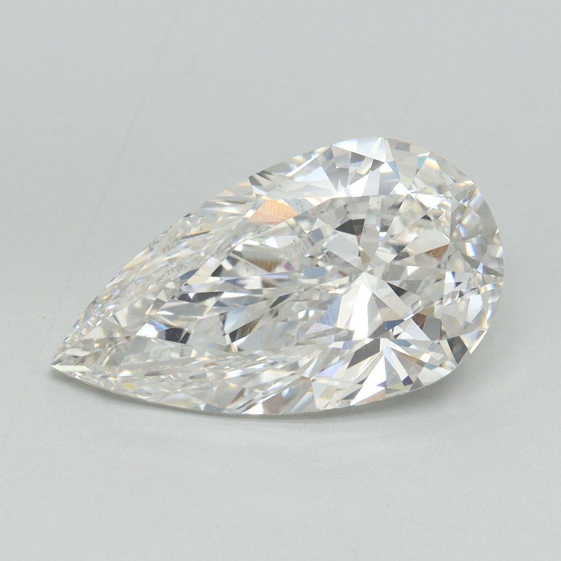 Loose Diamond - PEAR 5.01ct F VS1: Loose Diamond - PEAR 5.01ct F VS1 Source: This is a real non-mined Diamond that has been grown in a lab Shape: PEAR Carats: 5.01 Color: F Clarity: VS1 Certification: IGI Video: