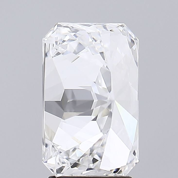 Loose Diamond - RADIANT 3.23ct E VVS1: Loose Diamond - RADIANT 3.23ct E VVS1 Source: This is a real non-mined Diamond that has been grown in a lab Shape: RADIANT Carats: 3.23 Color: E Clarity: VVS1 Certification: GIA Video: