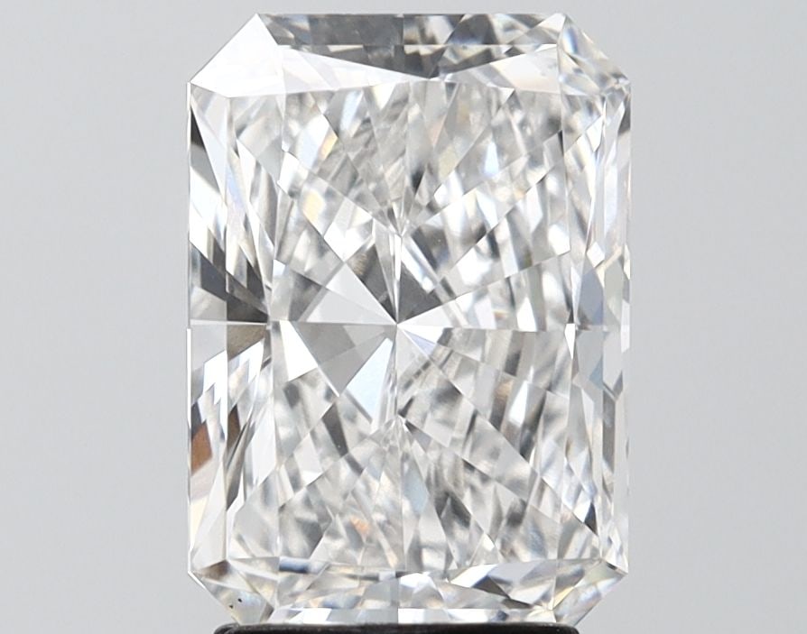 Loose Diamond - RADIANT 2.91ct E VS1: Loose Diamond - RADIANT 2.91ct E VS1 Source: This is a real non-mined Diamond that has been grown in a lab Shape: RADIANT Carats: 2.91 Color: E Clarity: VS1 Certification: IGI Video: