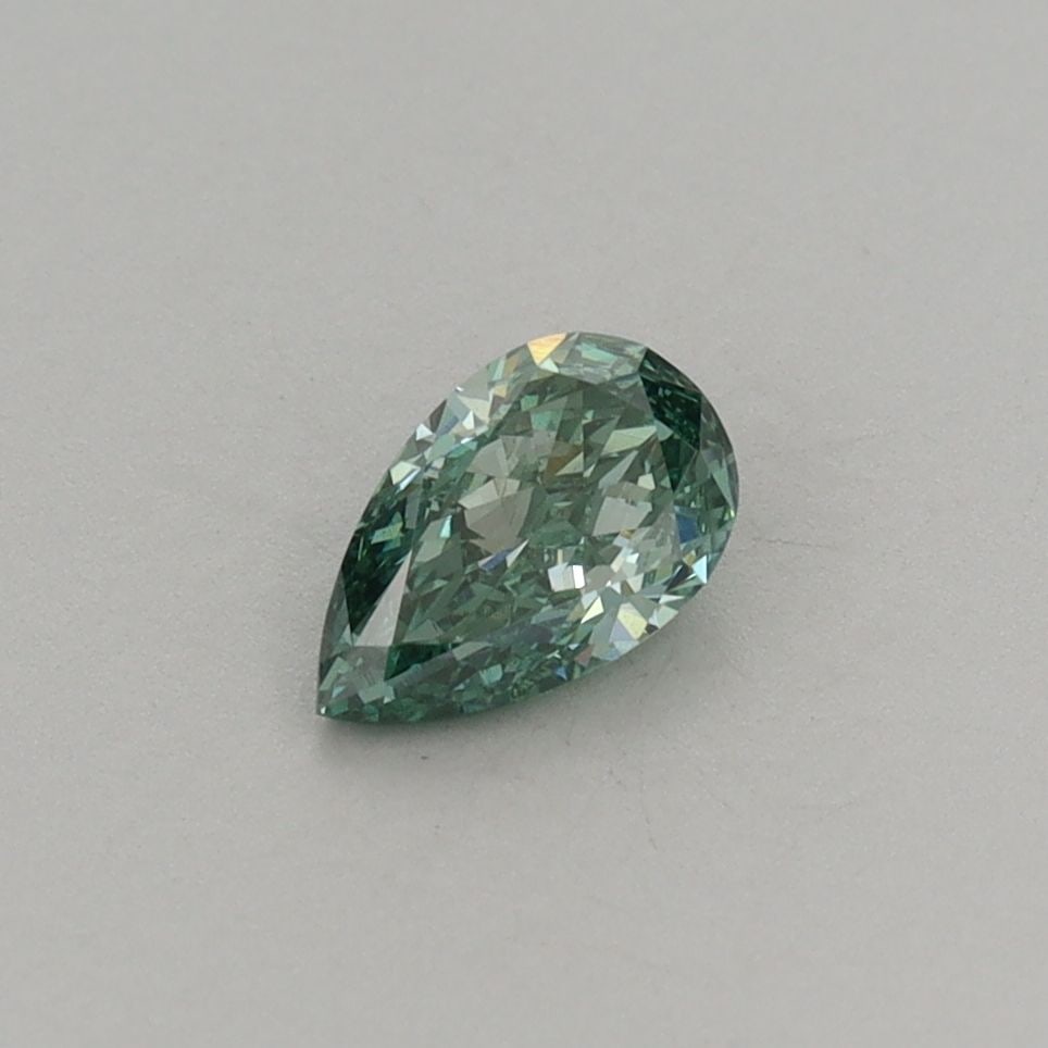 Loose Diamond - PEAR 0.45ct Fancy Vivid Green VS1: Loose Diamond - PEAR 0.45ct Fancy Vivid Green VS1 Source: This is a real non-mined Diamond that has been grown in a lab Shape: PEAR Carats: 0.45 Color: Fancy Vivid Green Certification: IGI Video: