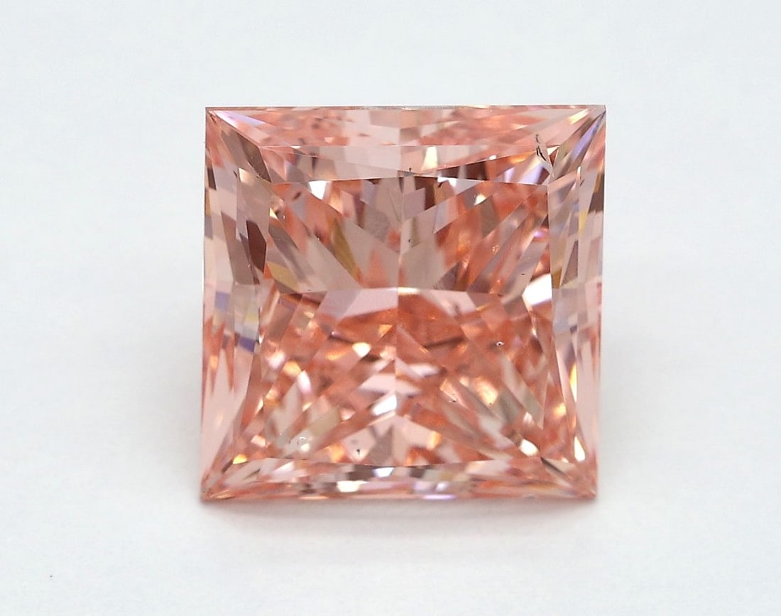 Loose Diamond - PRINCESS 3.03ct Fancy Vivid Pink SI1: Loose Diamond - PRINCESS 3.03ct Fancy Vivid Pink SI1 Source: This is a real non-mined Diamond that has been grown in a lab Shape: PRINCESS Carats: 3.03 Color: Fancy Vivid Pink Certification: IGI Video