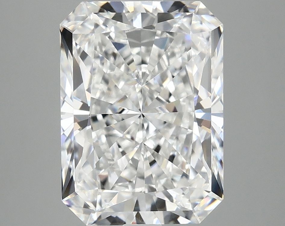 Loose Diamond - RADIANT 4.04ct D VVS2: Loose Diamond - RADIANT 4.04ct D VVS2 Source: This is a real non-mined Diamond that has been grown in a lab Shape: RADIANT Carats: 4.04 Color: D Clarity: VVS2 Certification: IGI Video: