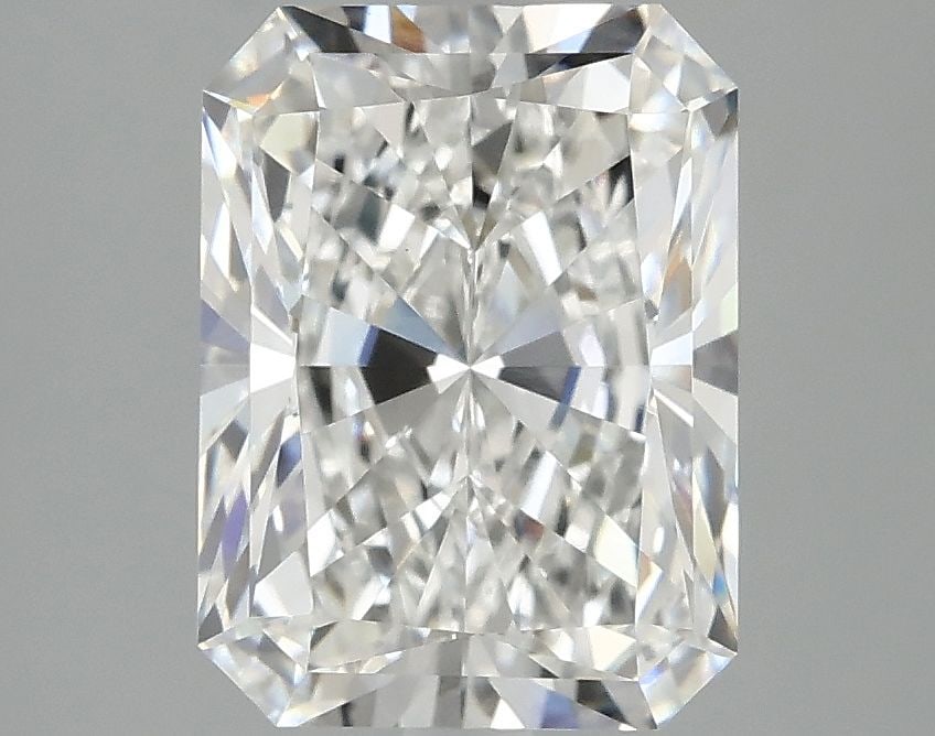 Loose Diamond - RADIANT 3.07ct E VVS2: Loose Diamond - RADIANT 3.07ct E VVS2 Source: This is a real non-mined Diamond that has been grown in a lab Shape: RADIANT Carats: 3.07 Color: E Clarity: VVS2 Certification: IGI Video: