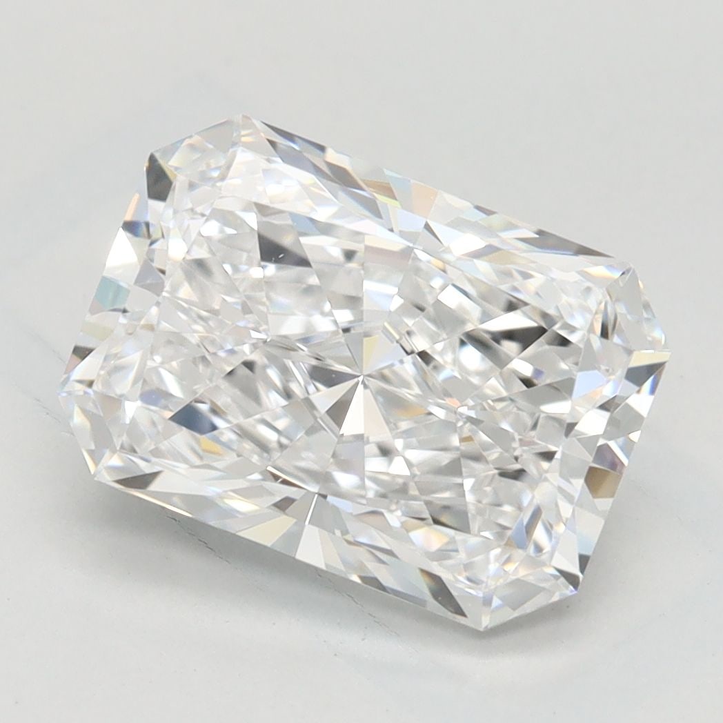 Loose Diamond - RADIANT 2.51ct E IF: Loose Diamond - RADIANT 2.51ct E IF Source: This is a real non-mined Diamond that has been grown in a lab Shape: RADIANT Carats: 2.51 Color: E Clarity: IF Certification: IGI Video: