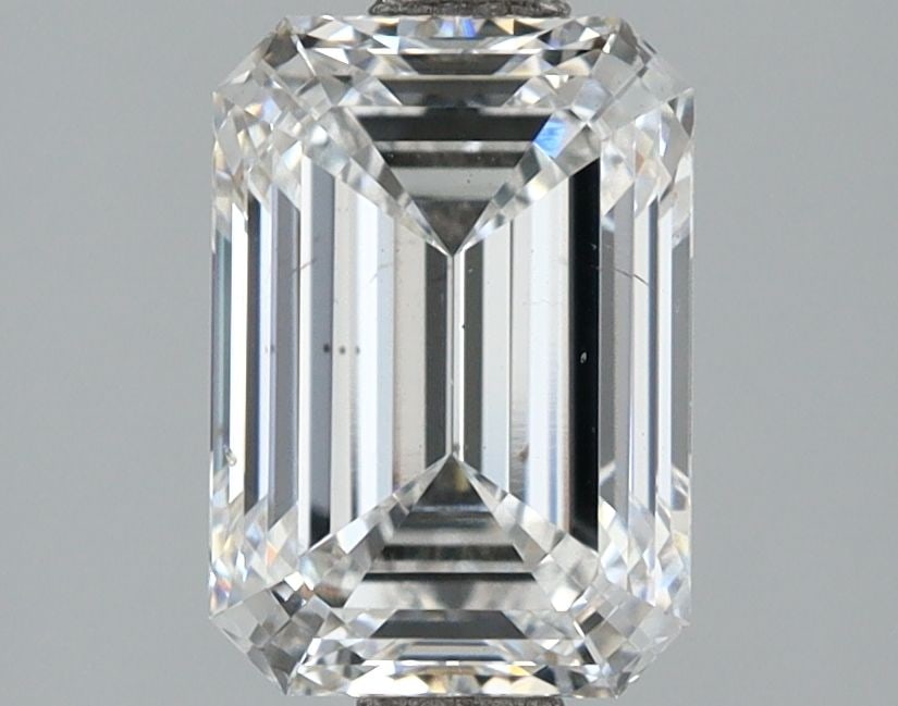Loose Diamond - EMERALD 2.08ct E SI2: Loose Diamond - EMERALD 2.08ct E SI2 Source: This is a real non-mined Diamond that has been grown in a lab Shape: EMERALD Carats: 2.08 Color: E Clarity: SI2 Certification: NONE Video: