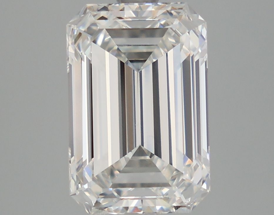Loose Diamond - EMERALD 4.18ct F VVS2: Loose Diamond - EMERALD 4.18ct F VVS2 Source: This is a real non-mined Diamond that has been grown in a lab Shape: EMERALD Carats: 4.18 Color: F Clarity: VVS2 Certification: IGI Video:
