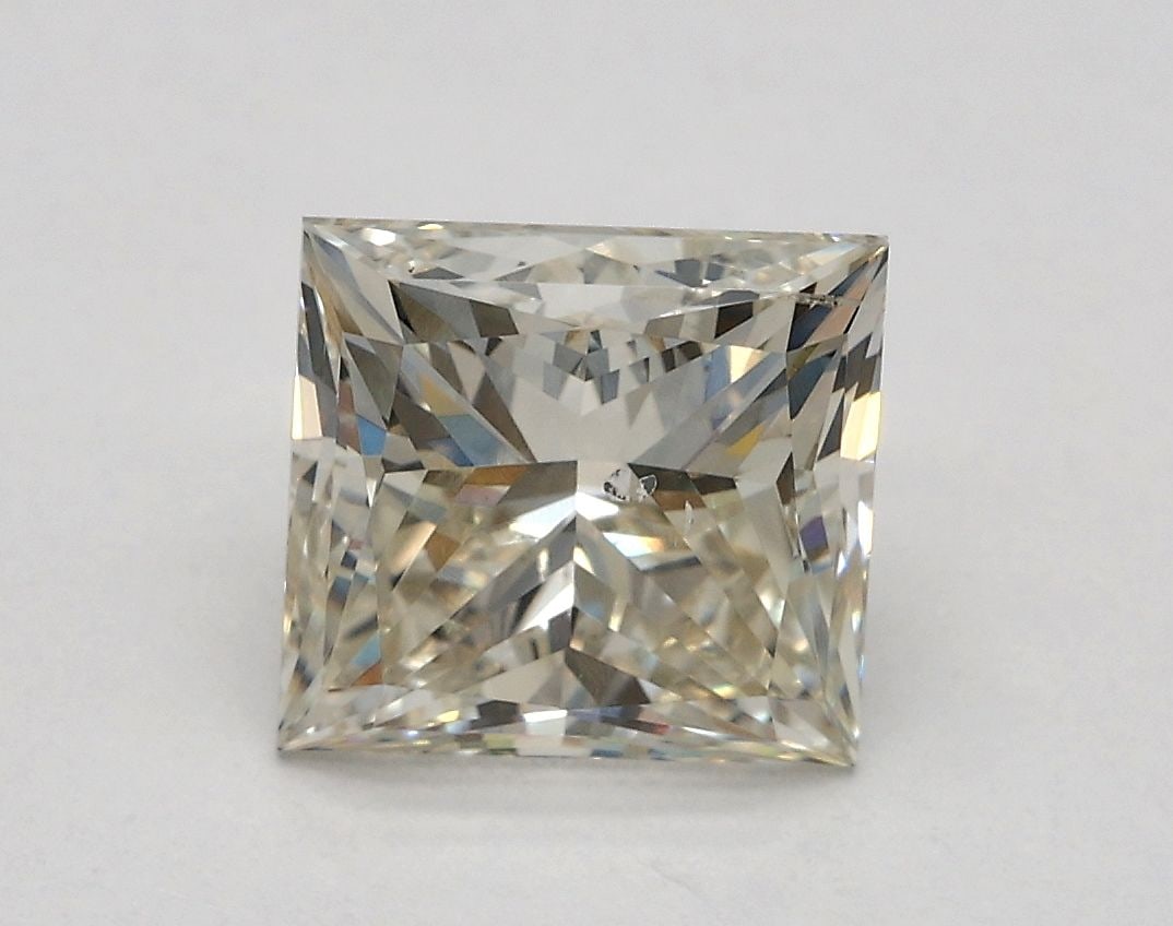 Loose Diamond - PRINCESS 2.01ct K SI2: Loose Diamond - PRINCESS 2.01ct K SI2 Source: This is a real non-mined Diamond that has been grown in a lab Shape: PRINCESS Carats: 2.01 Color: K Clarity: SI2 Certification: IGI Video: